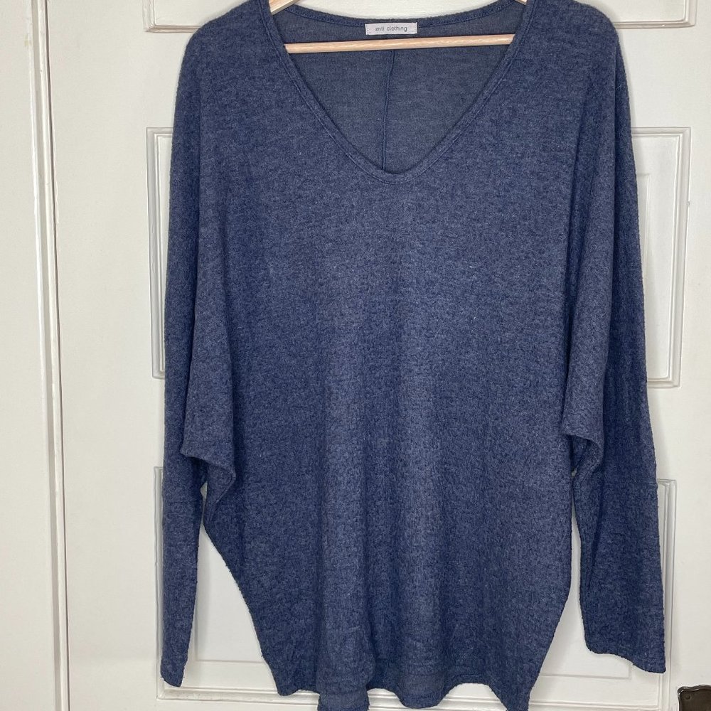 Enti Clothing blue Dolman sleeve sweater
